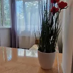 Stephanie Apartment-centru Civic *