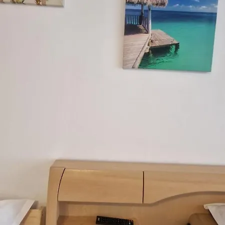 Stephanie Apartment-centru Civic Homestay