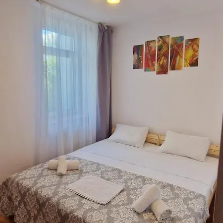 Stephanie Apartment-centru Civic Homestay