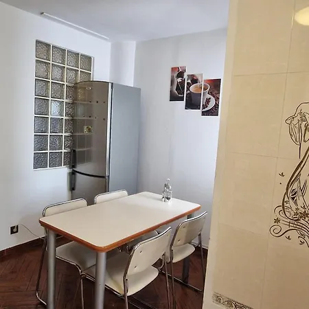 Stephanie Apartment-centru Civic Brasov