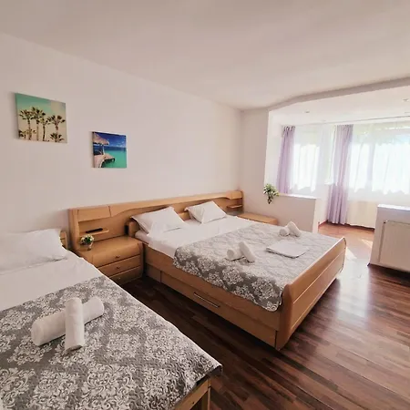 Quarto em Acomodações Particulares Stephanie Apartment-centru Civic Braşov