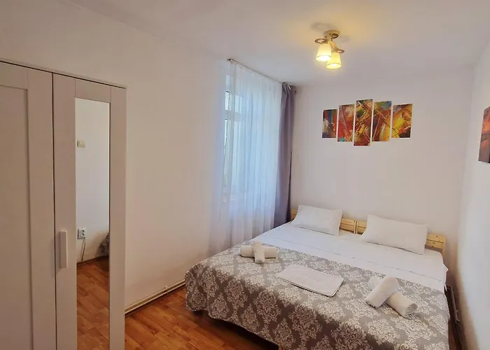 Stephanie Apartment-centru Civic *